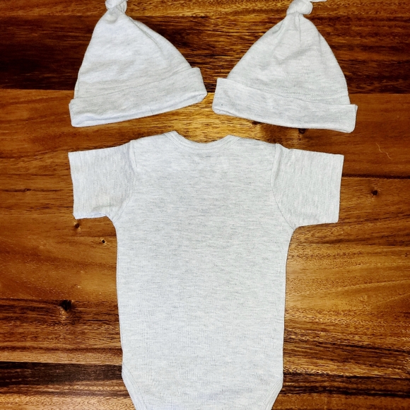 Baby onesie with two hats! - Picture 3 of 3